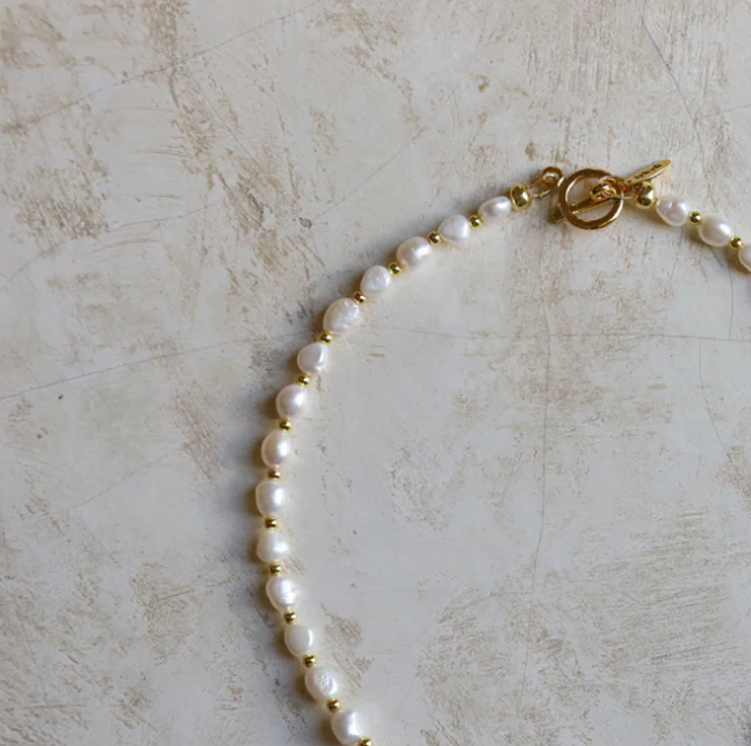 Custom jewelry Latina moms